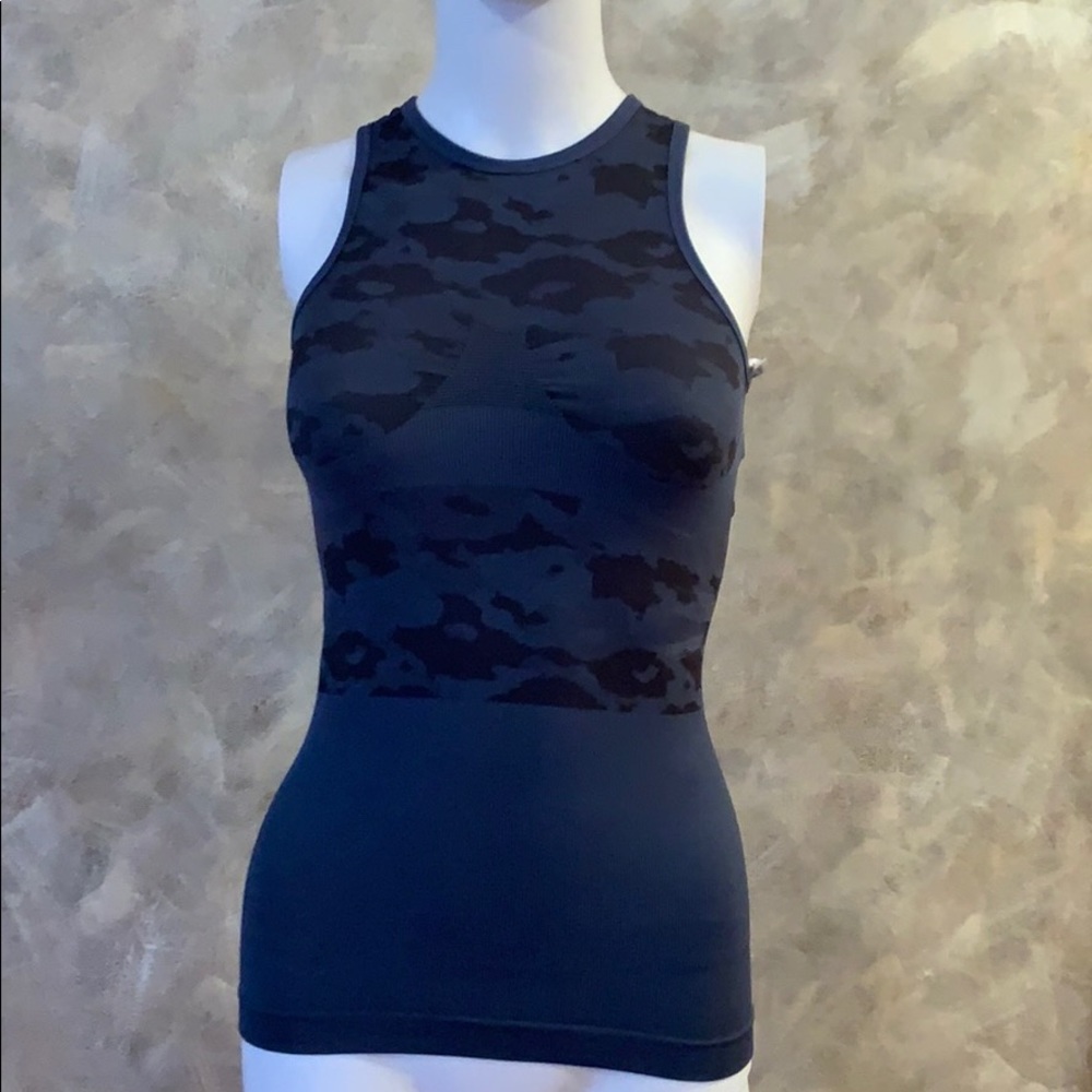 BNWT Adidas Stella McCartney spot top